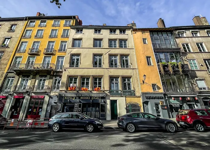 Bel Du Vieux - Parking Inclus Ail Lägenhet